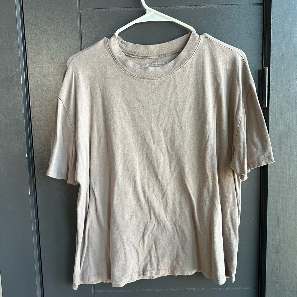 Abercrombie & Fitch Light Tan Short Sleeve Tee